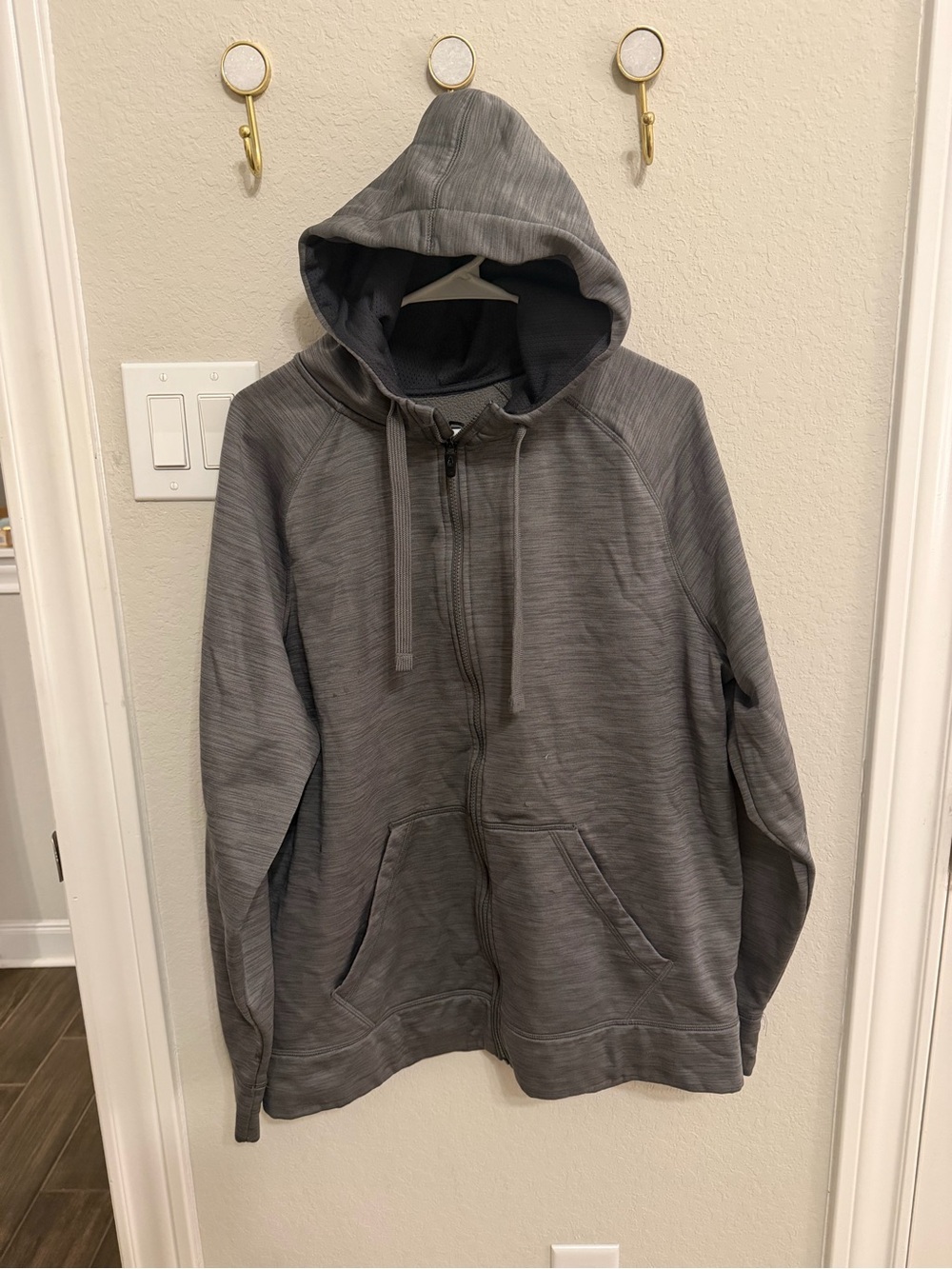 Champion Men's Gray Zip-Up Hooded Sweatshirt